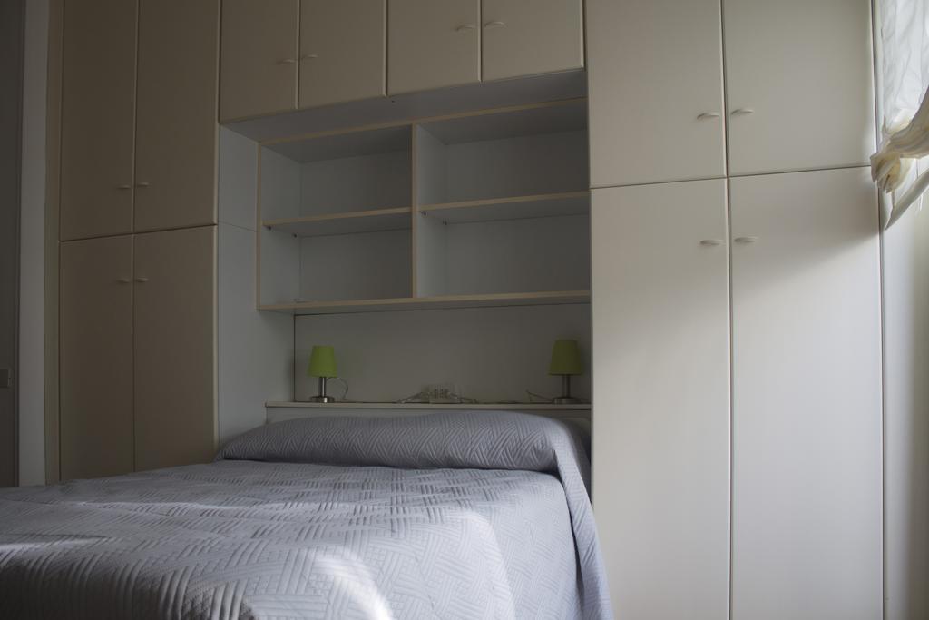 Casa Vacanze Umberto I Appartement Napels Kamer foto