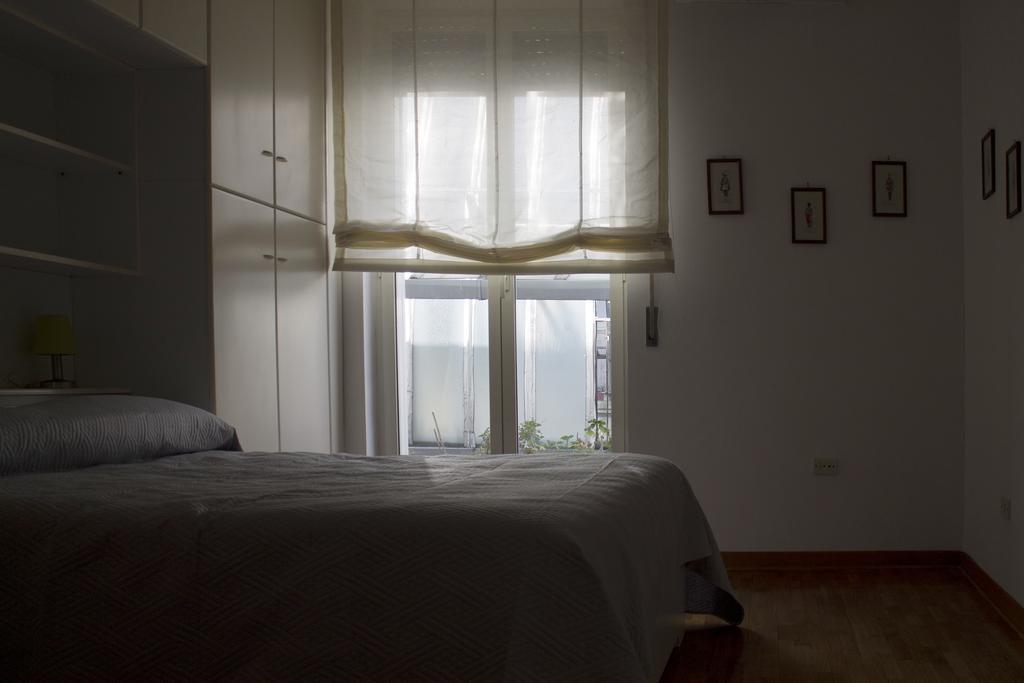 Casa Vacanze Umberto I Appartement Napels Kamer foto