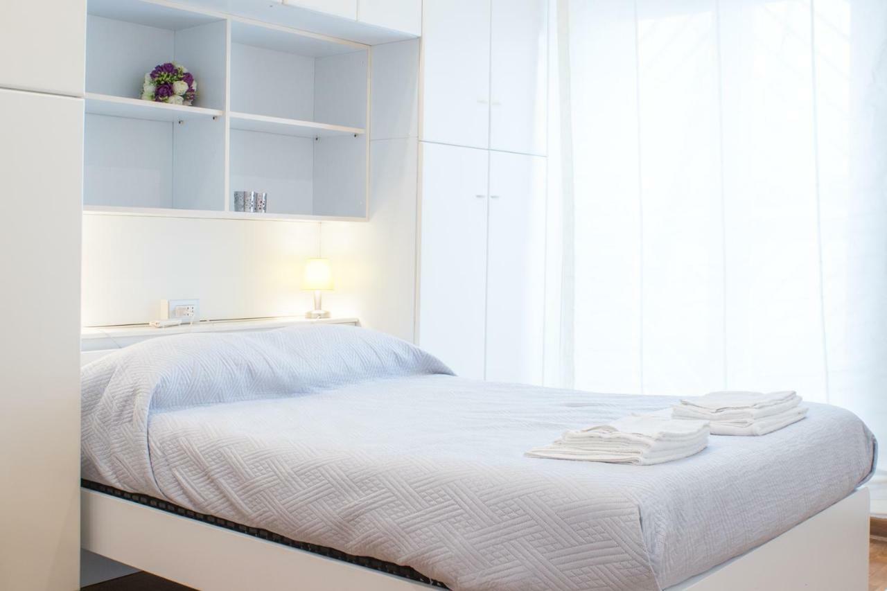 Casa Vacanze Umberto I Appartement Napels Buitenkant foto